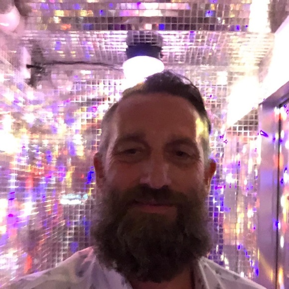 Meet your Posher, Mark - Picture 1 of 1